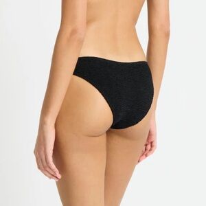 Bound by bond-eye Sign Brief
